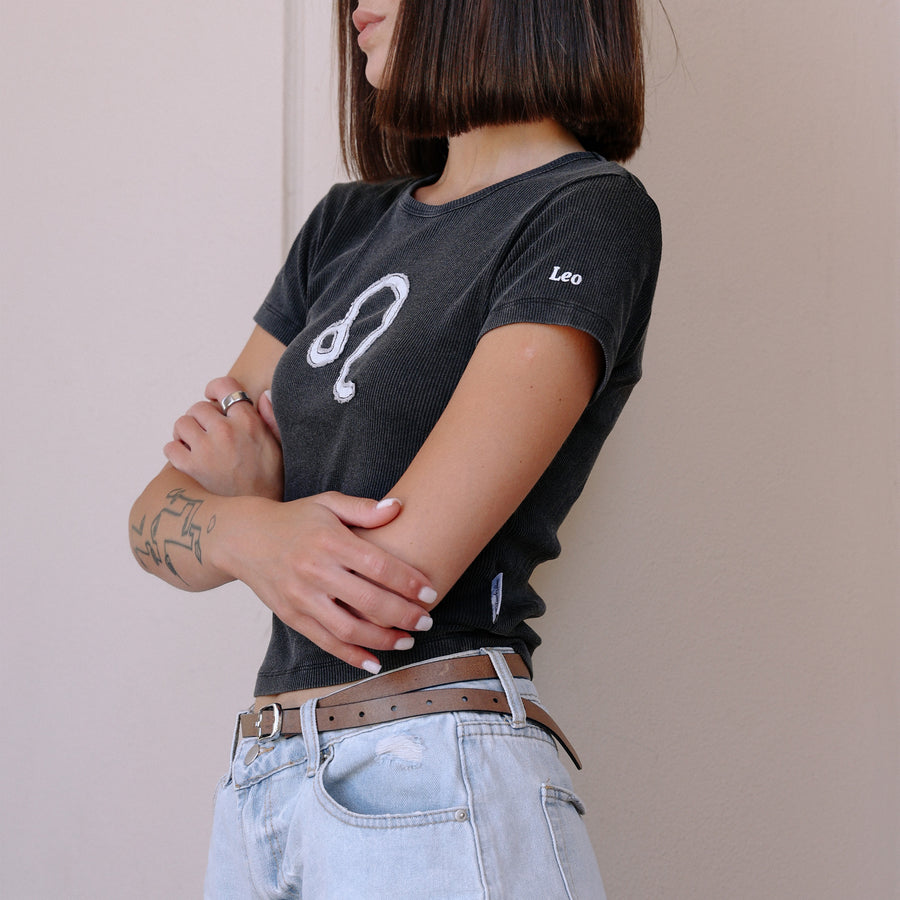 Leo Stitch - Baby Tee - Black Snow - The Laundry Room